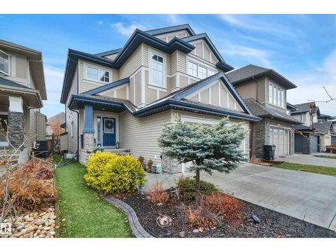 1958 AINSLIE LINK SW Edmonton AB T6W2L9