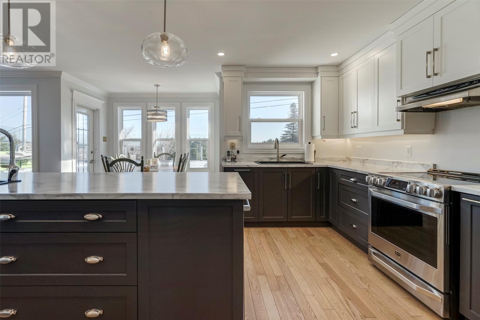 14 Cedarhurst Place