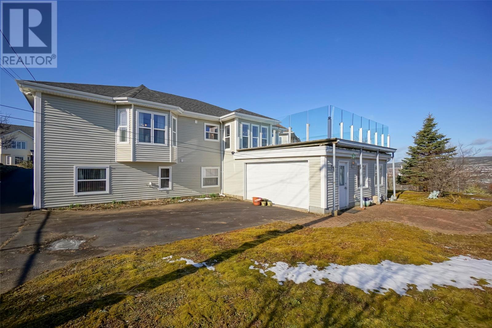 14 Cedarhurst Place
