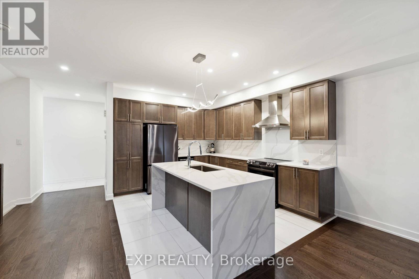 748 OVATION GROVE