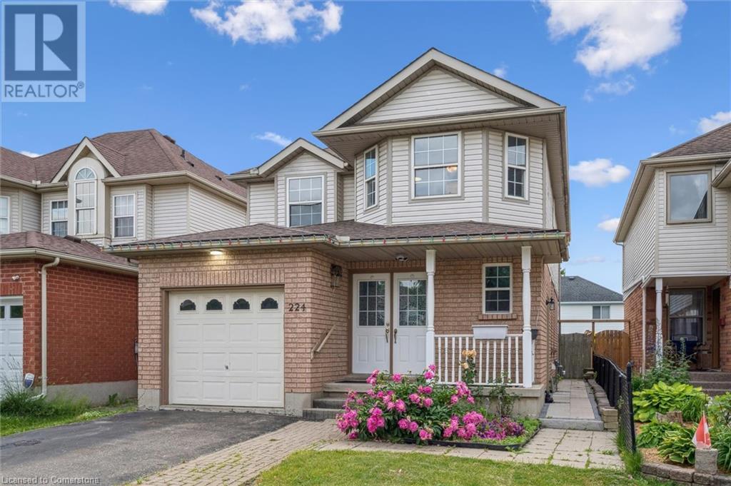 224 PINELAND Court