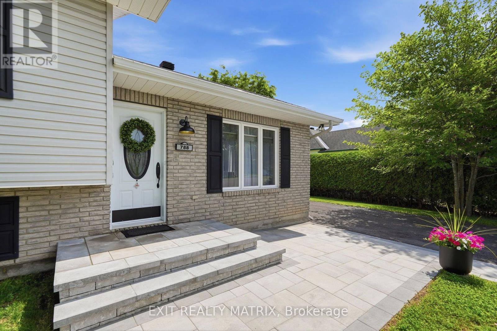 788 JOLIETTE STREET - Photo 3