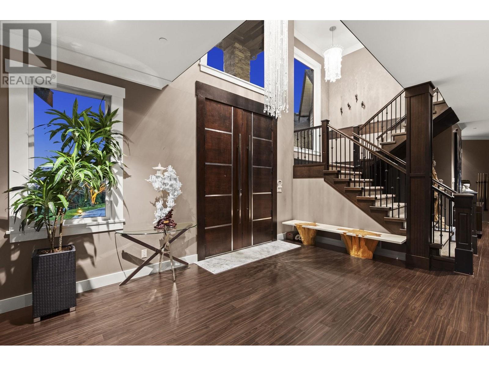 1087 UPLANDS DRIVE