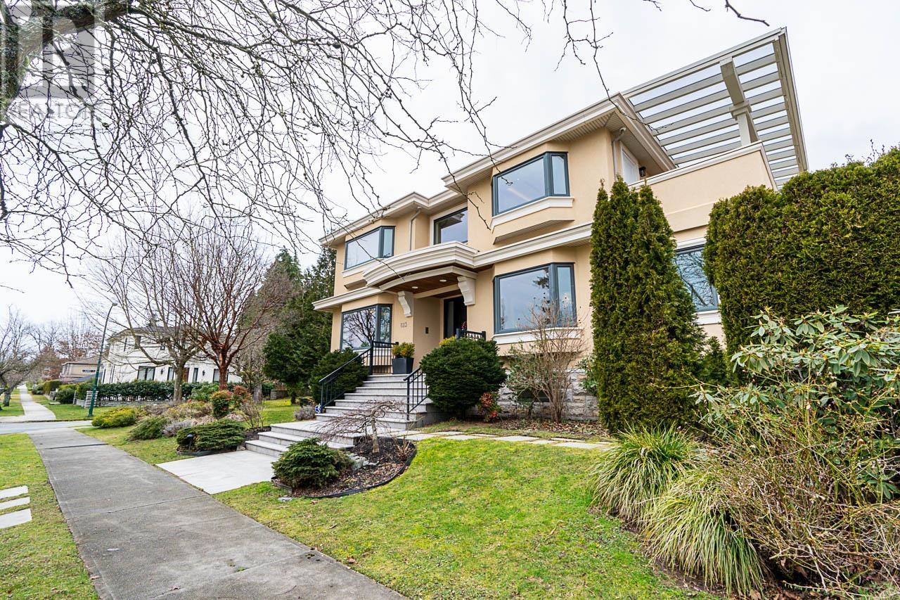 823 W 52ND AVENUE