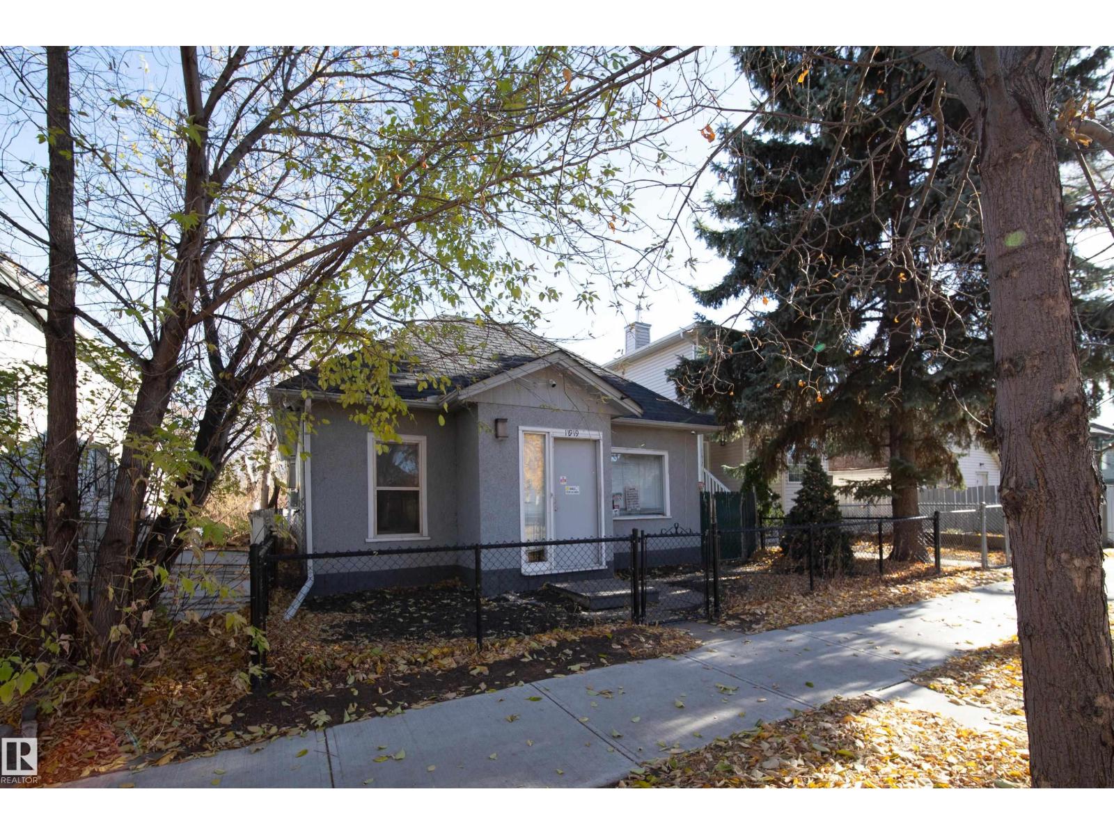 11919 77 ST NW
