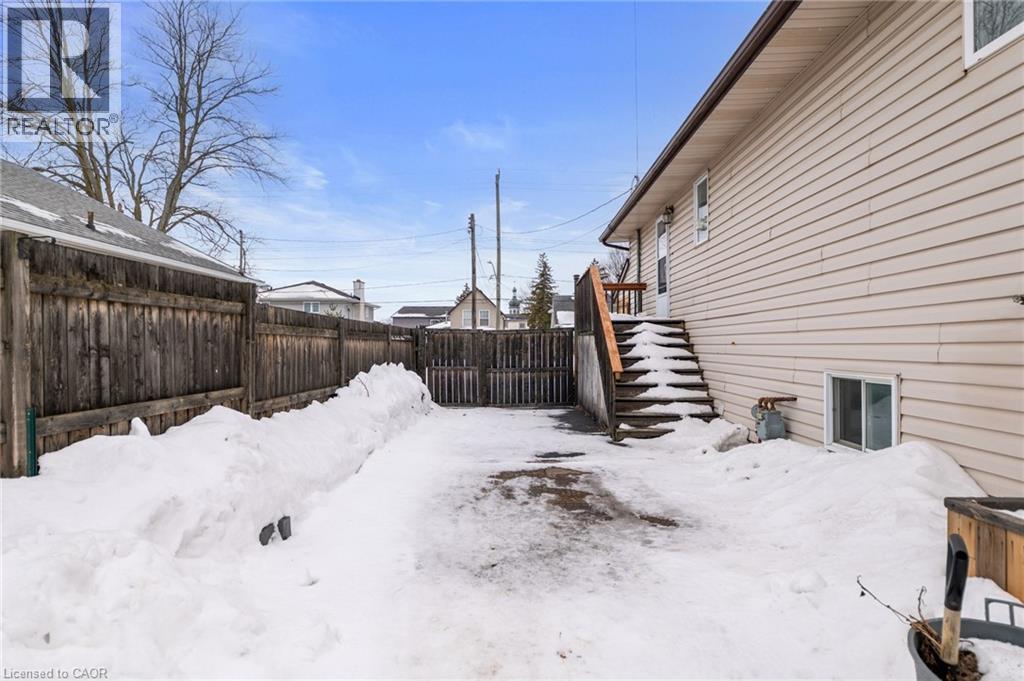 379 S SOUTHWORTH Street S