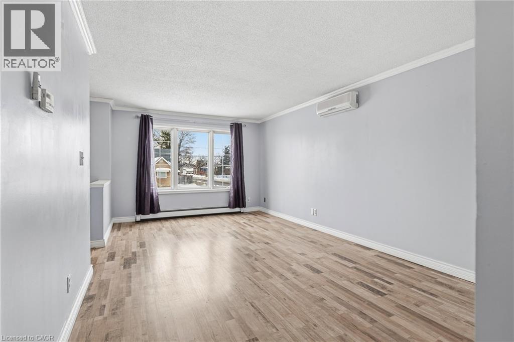 379 S SOUTHWORTH Street S