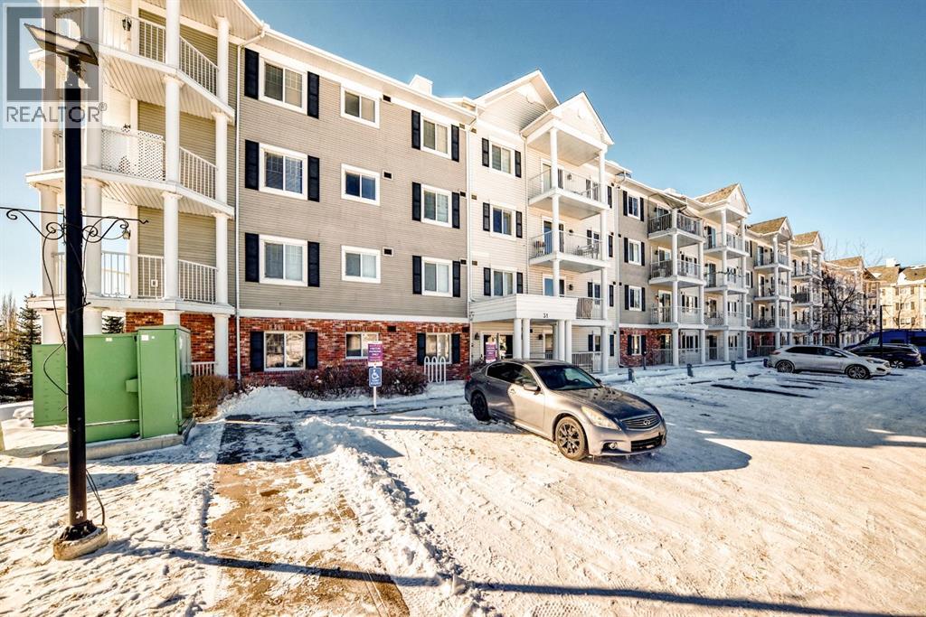 4216, 31 Country Village Manor NE