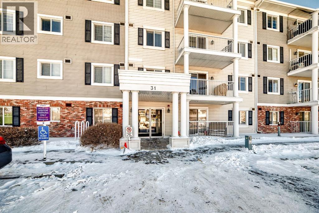 4216, 31 Country Village Manor NE