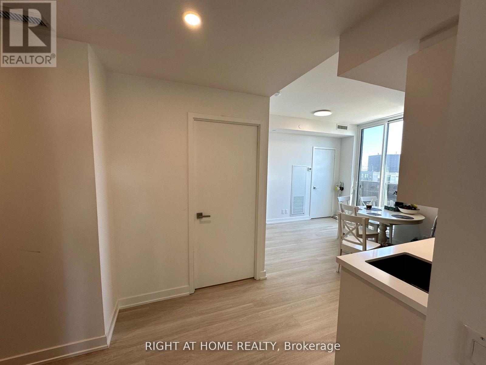 903 - 30 TRETTI WAY