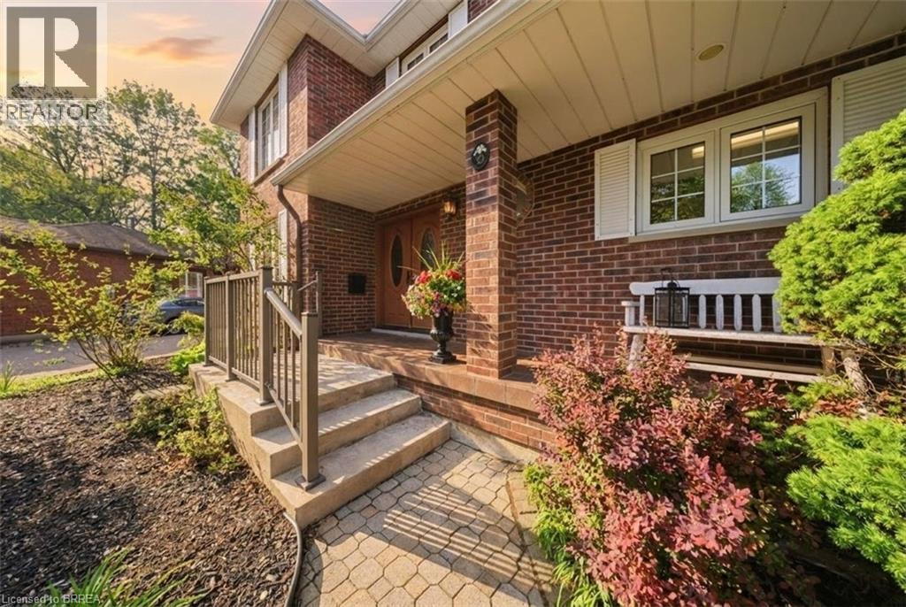 10 RIVA Ridge