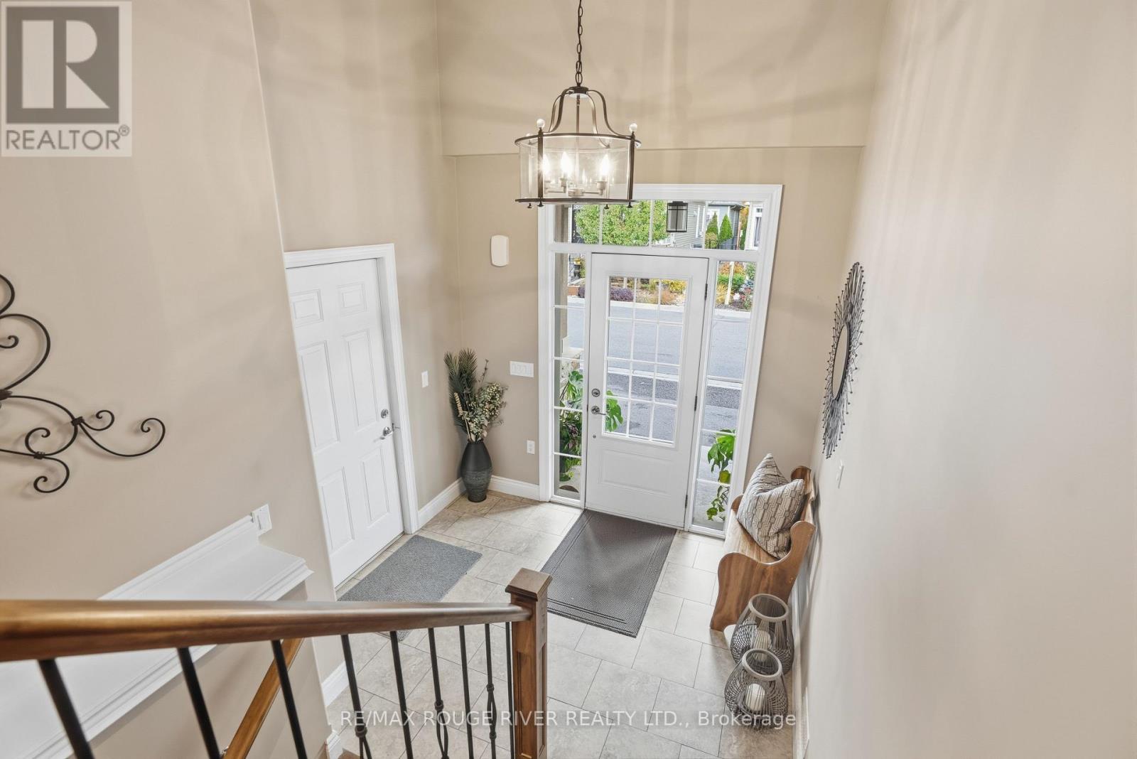 50 - 17 LOCKSIDE DRIVE