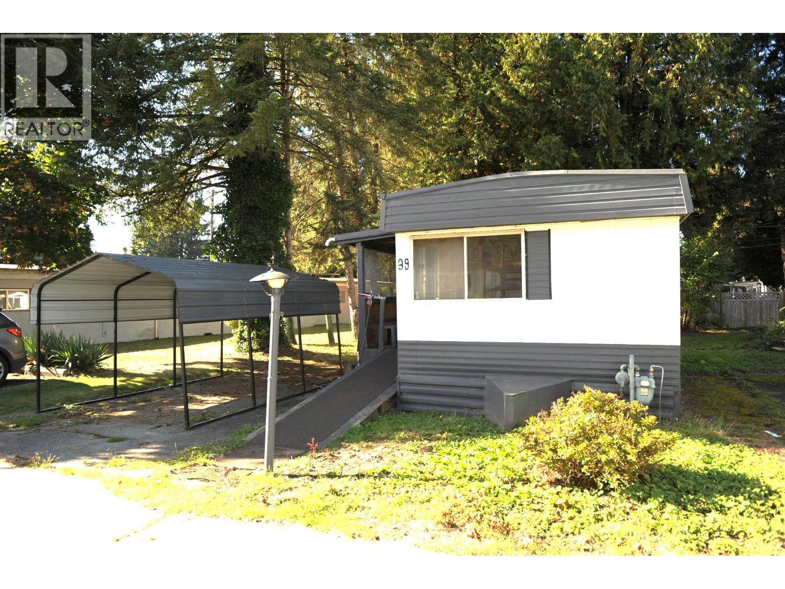 39 21163 LOUGHEED HIGHWAY