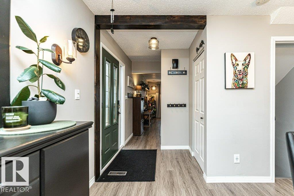 10944 Beaumaris RD NW NW