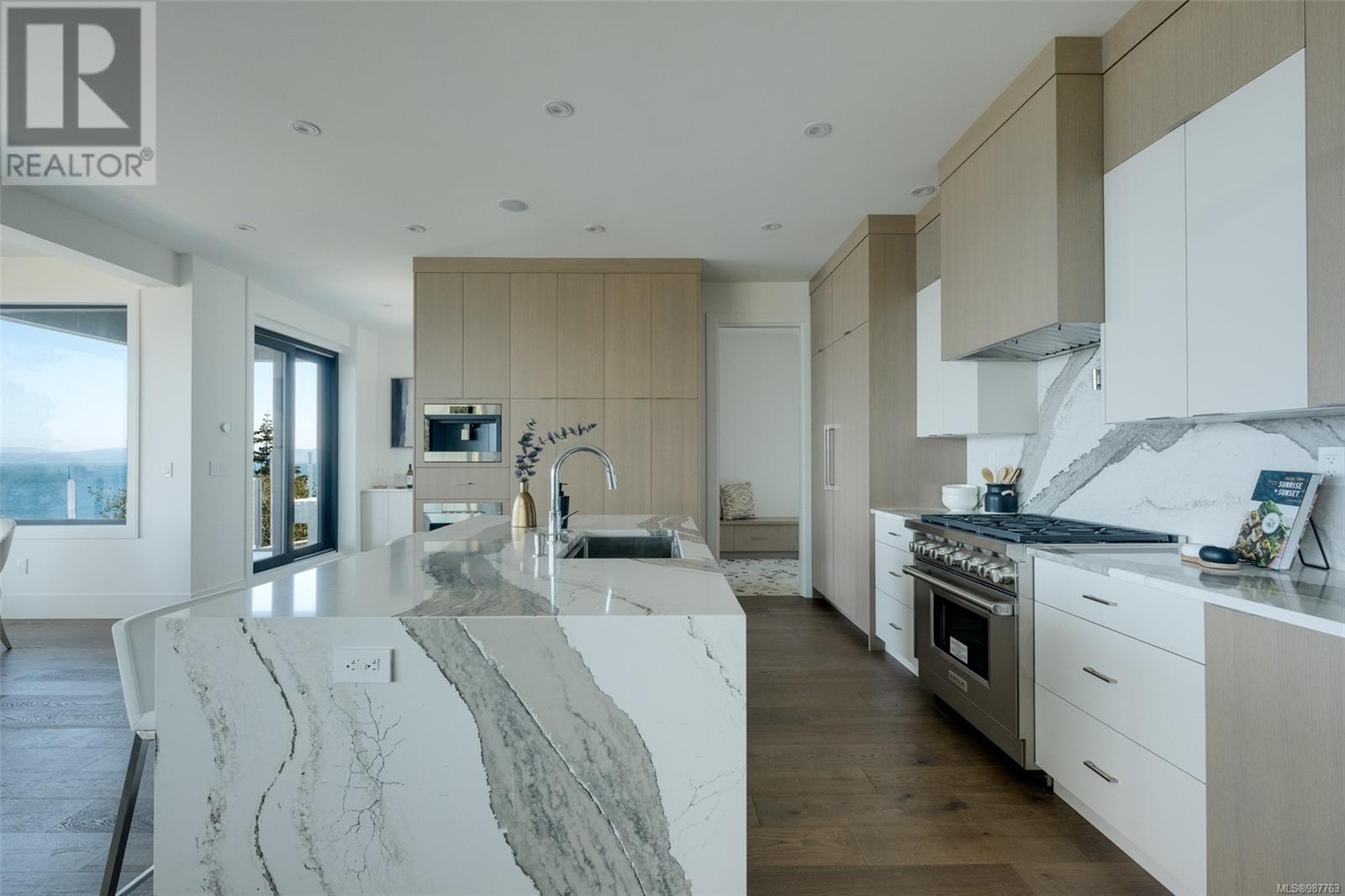 4599 Cordova Bay Rd