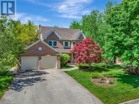 10 HUNTINGWOOD Court Kitchener ON N2P2A7