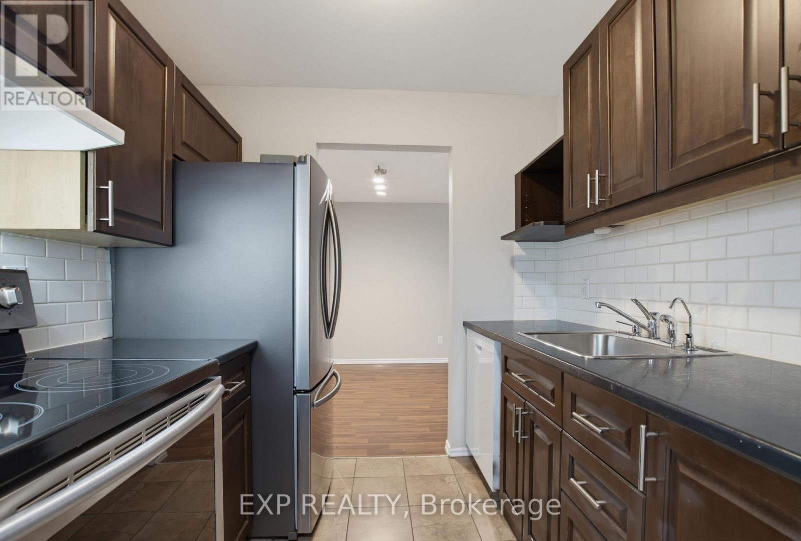 106 - 144 CONWAY DRIVE