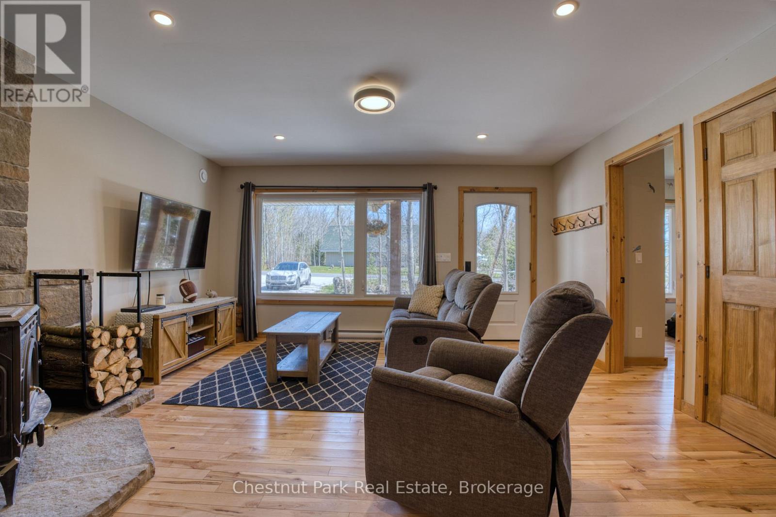 23 MAPLE DRIVE