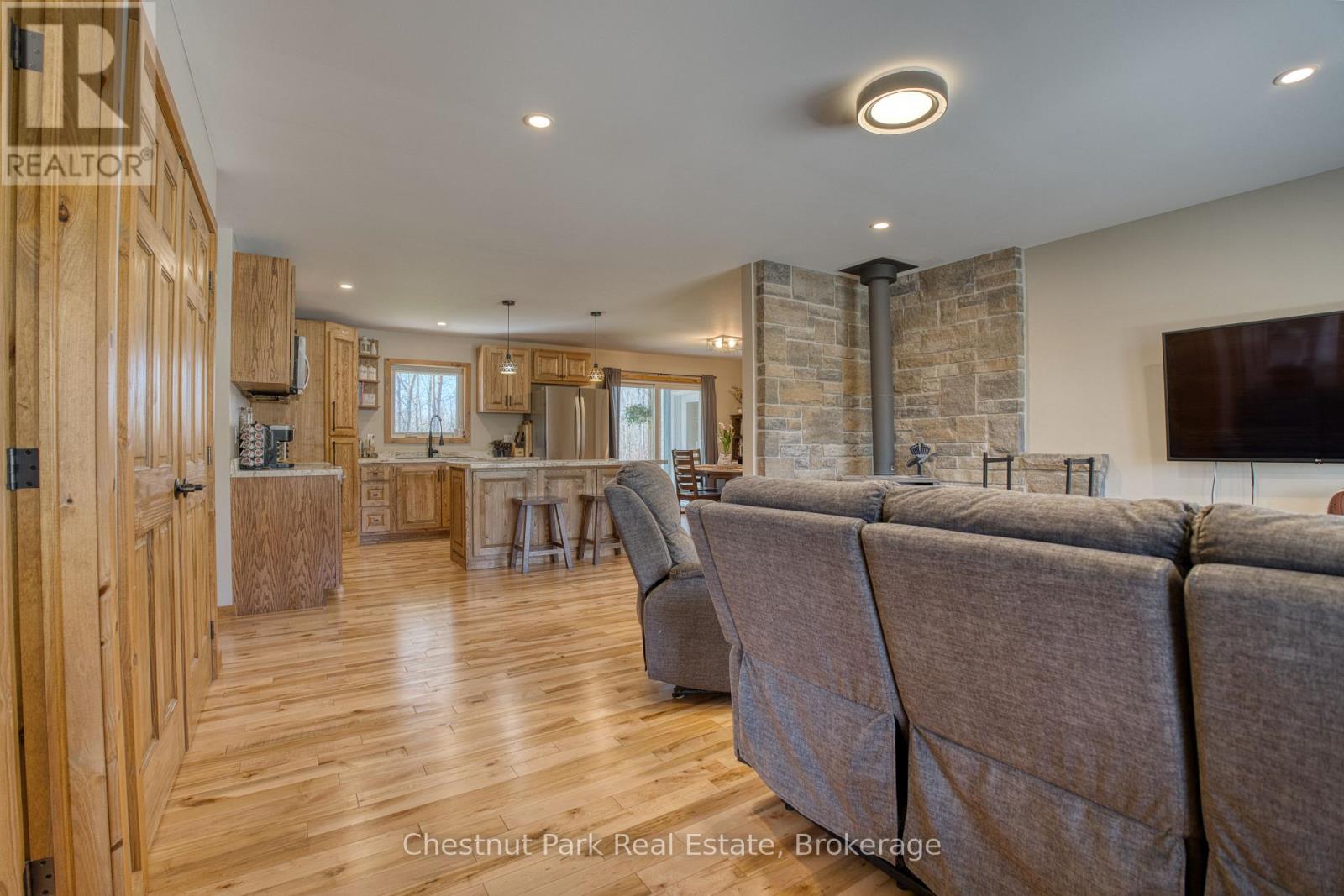 23 MAPLE DRIVE