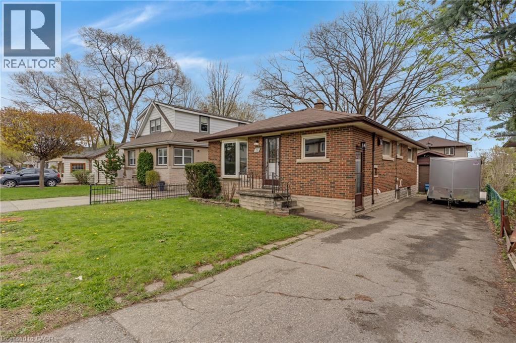 58 AVENUE Road