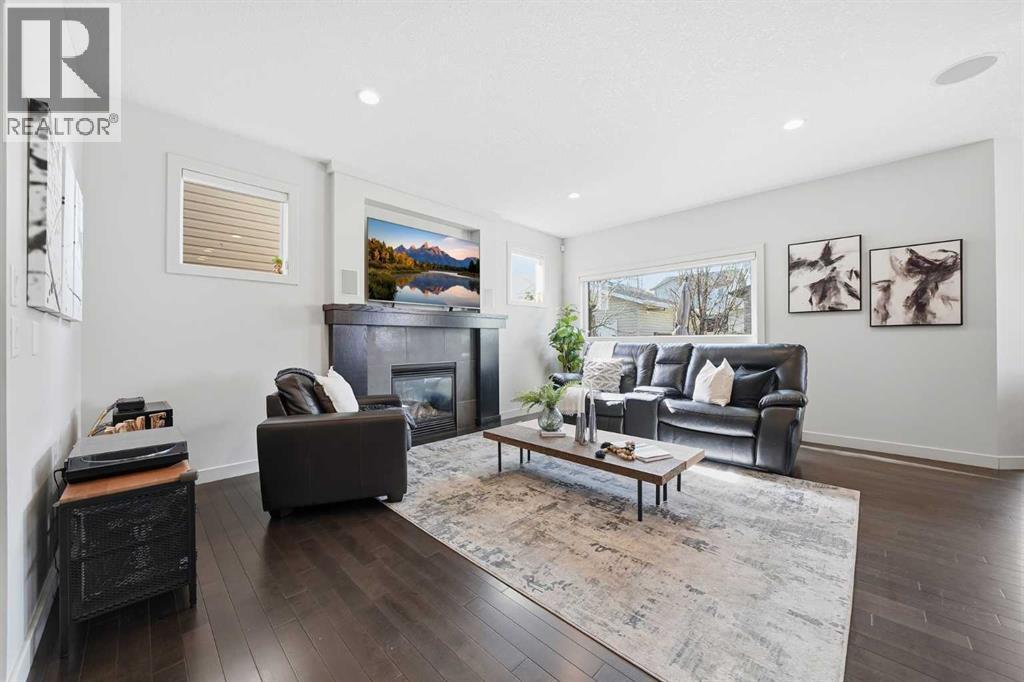 37 Elgin Meadows Manor SE