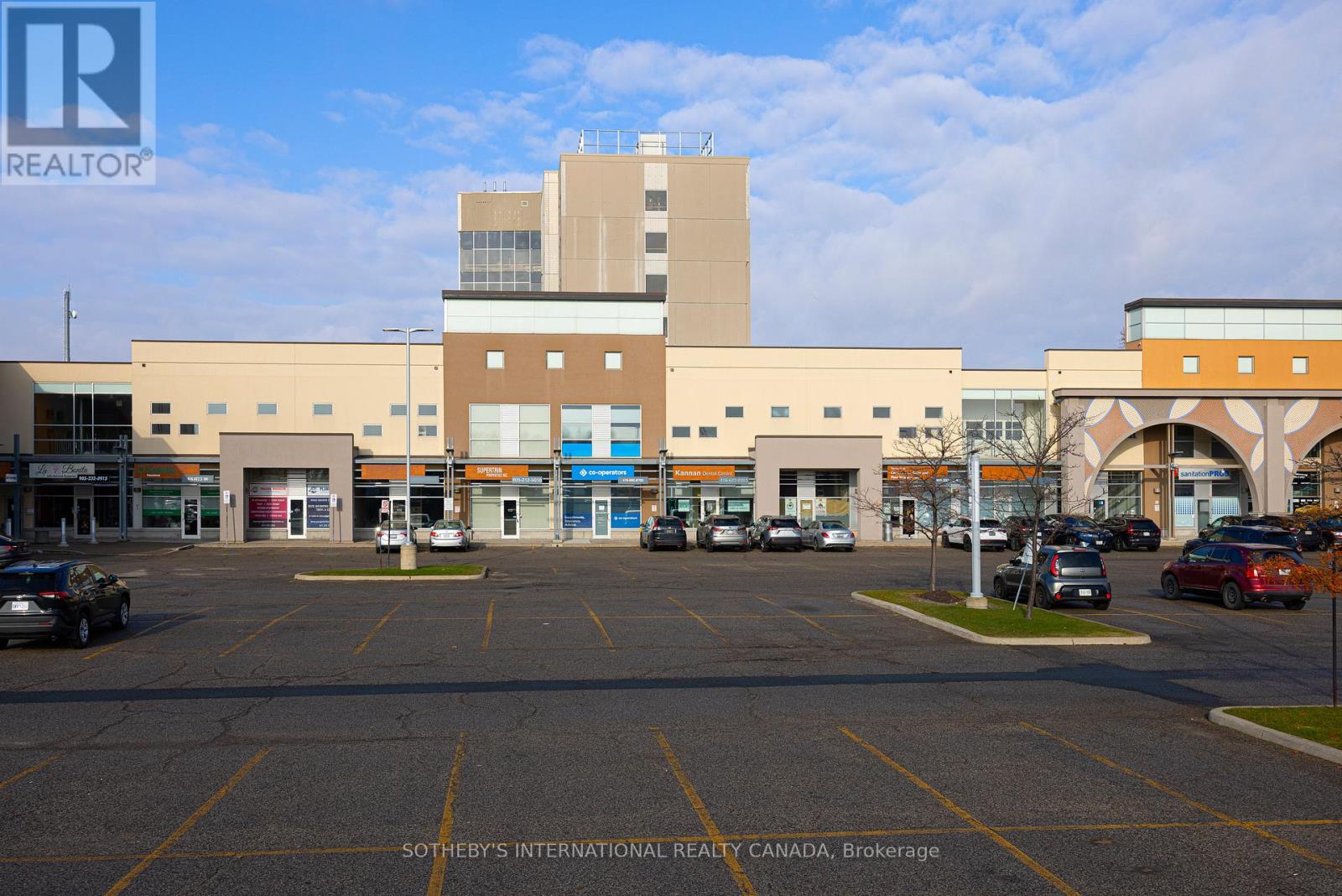 114 - 1065 CANADIAN PLACE