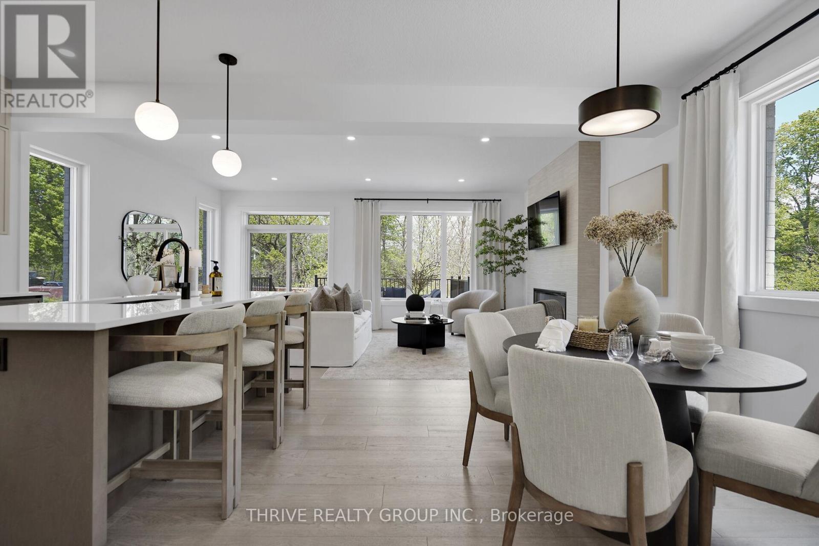 64 - 101 MEADOWLILY ROAD S