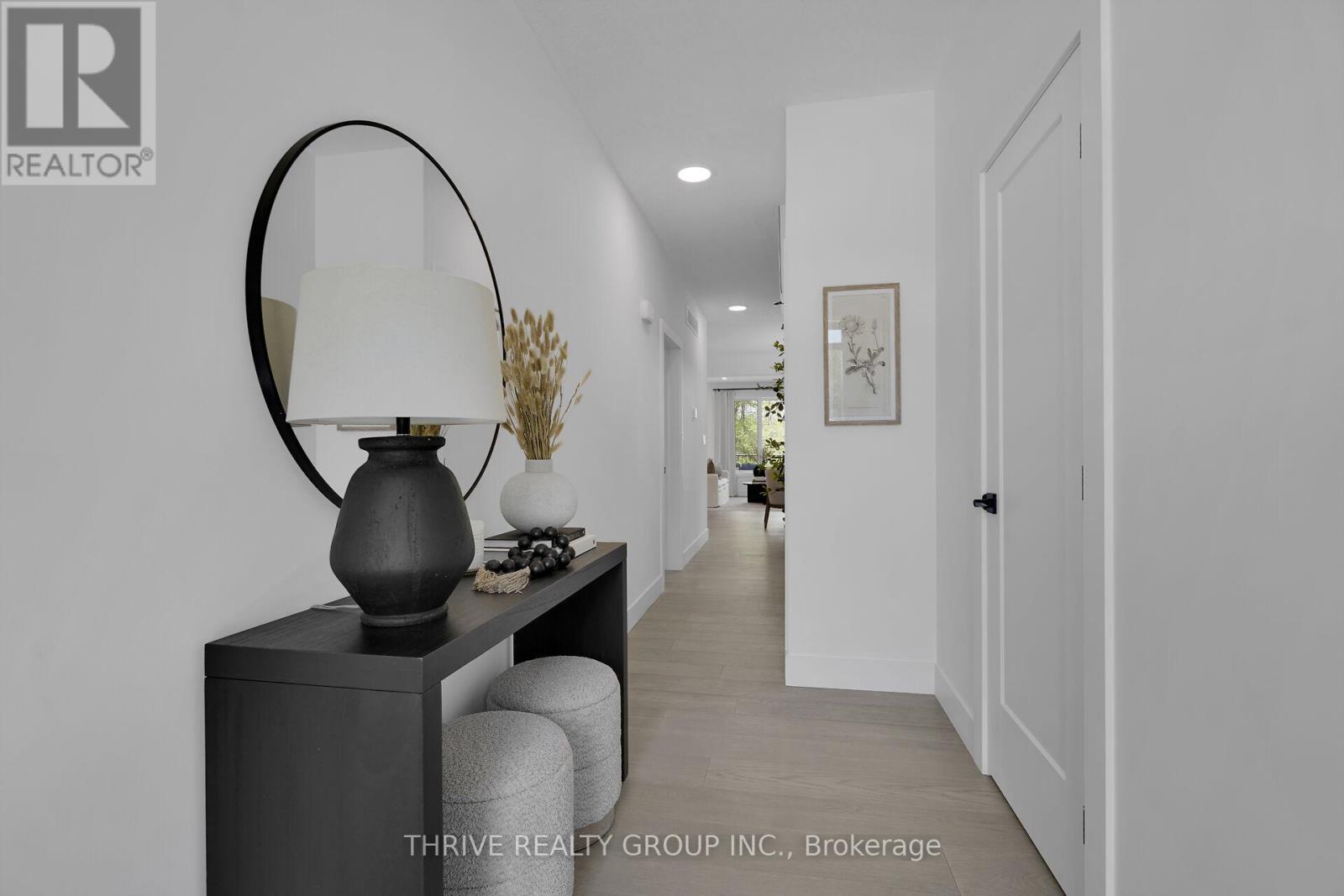 64 - 101 MEADOWLILY ROAD S