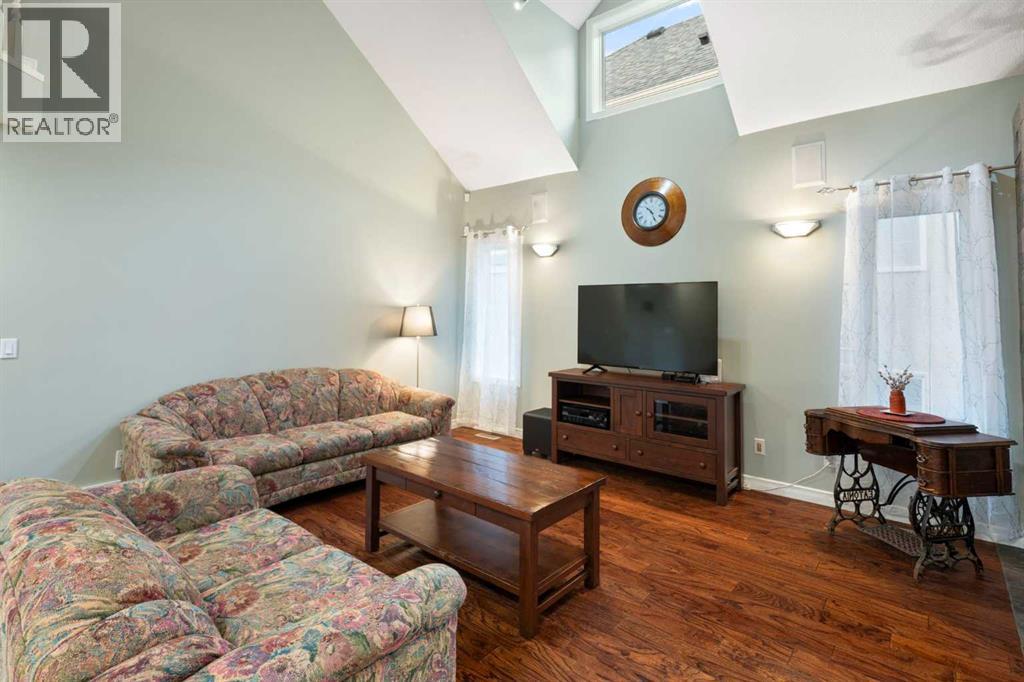 124 Cresthaven Place SW