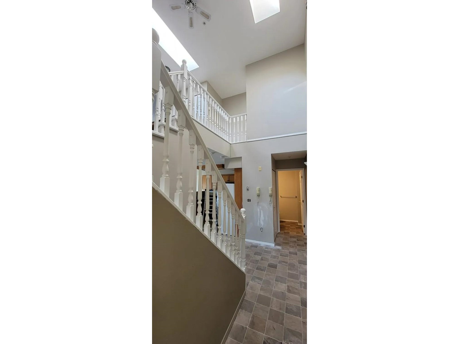 202 27262 FRASER HIGHWAY