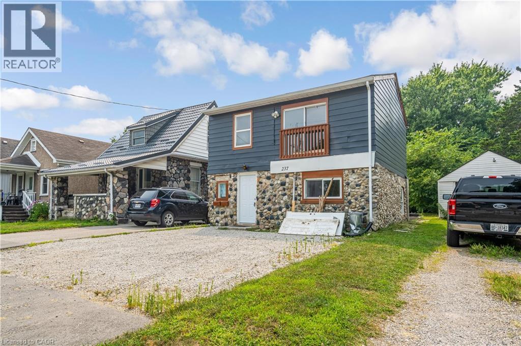 237 ST. JULIEN Street