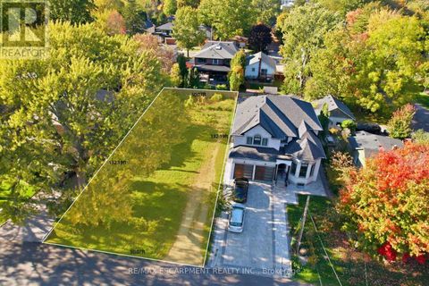75 TROY STREET Mississauga (Mineola) ON L5G1S6