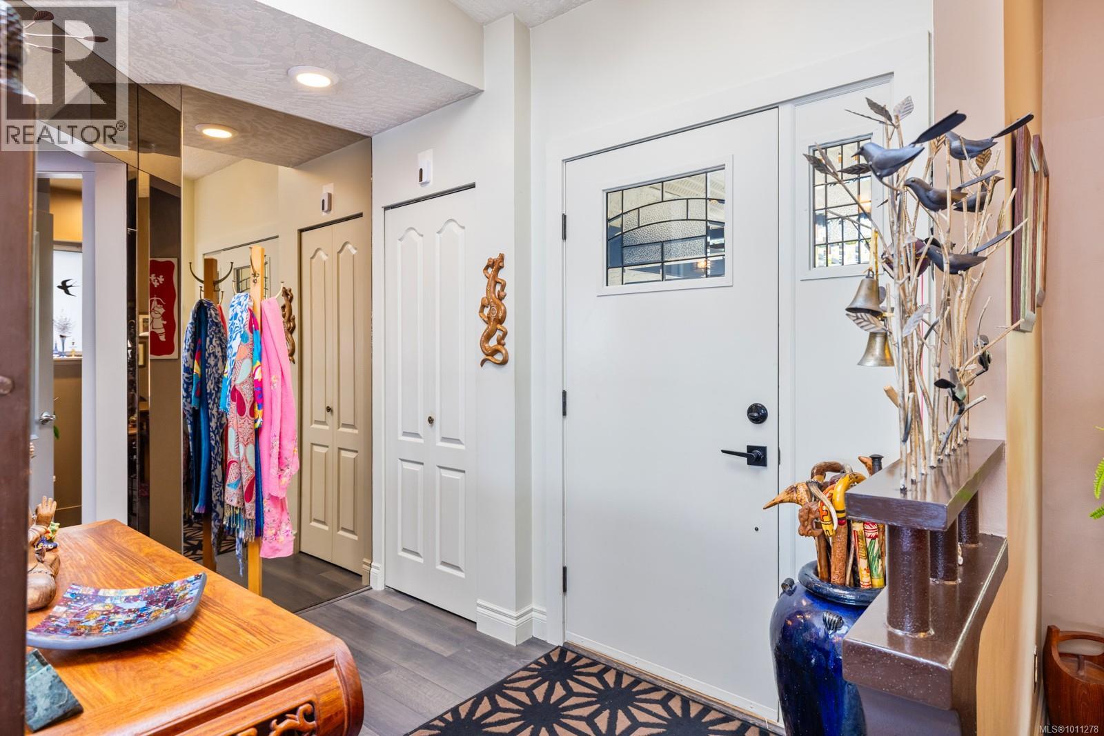 505 Marine View