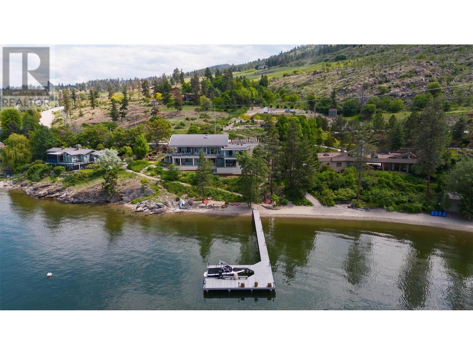 5560 Lakeshore Road