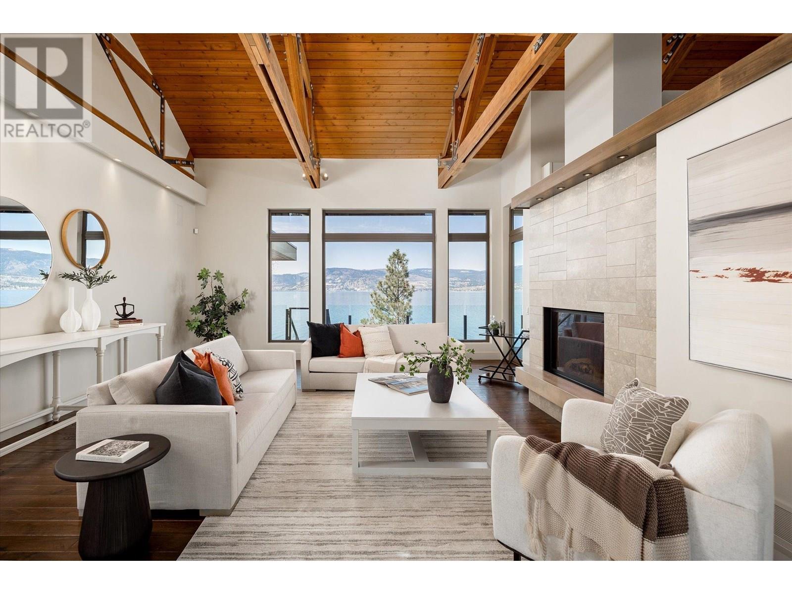 5560 Lakeshore Road