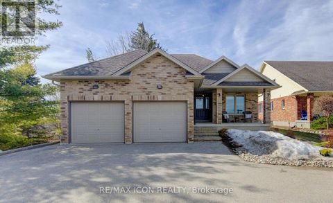 33 JOSEPH STREET Guelph (St. George's) ON N1E2W4