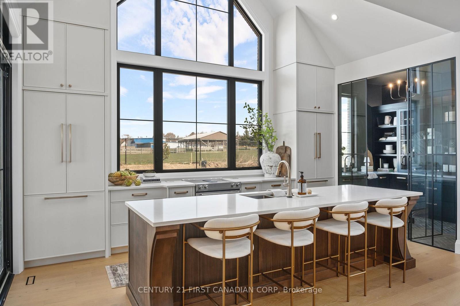 LOT 32 UPPER WEST AVENUE
