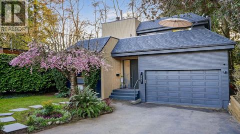 2221 BOWSER AVENUE North Vancouver BC V7P2Z1