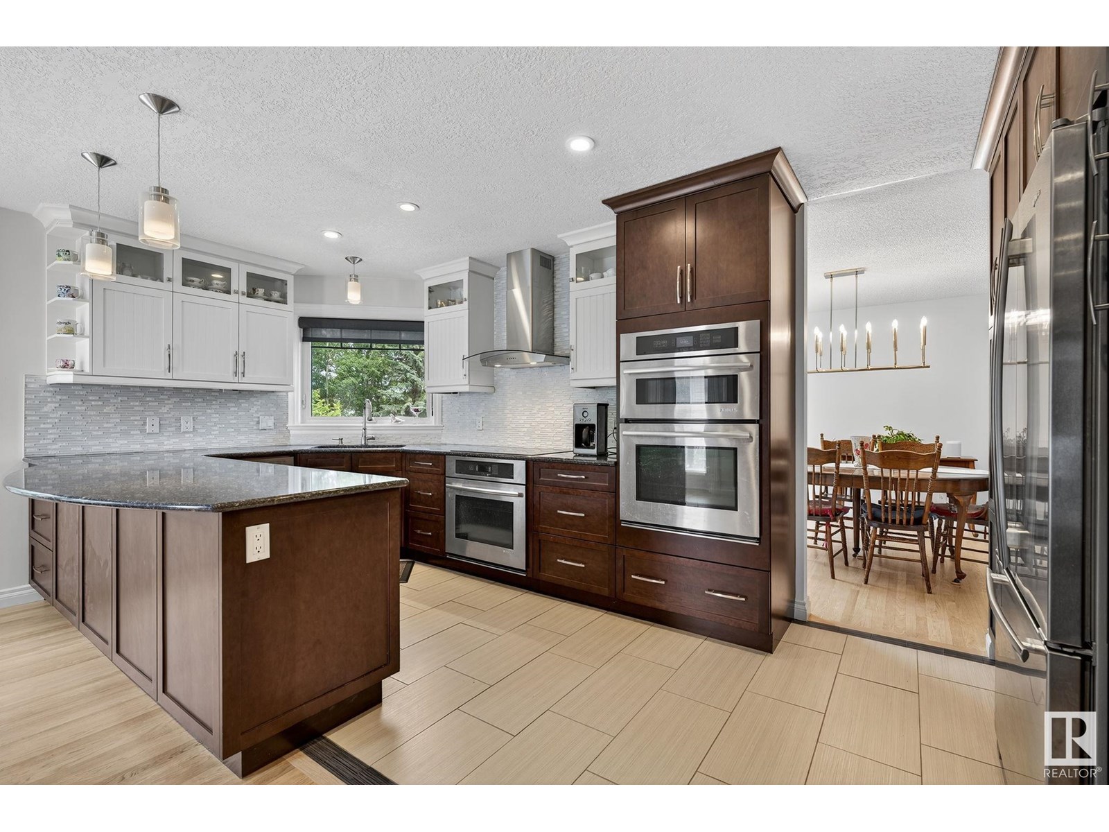 72 RIDGEMONT CR