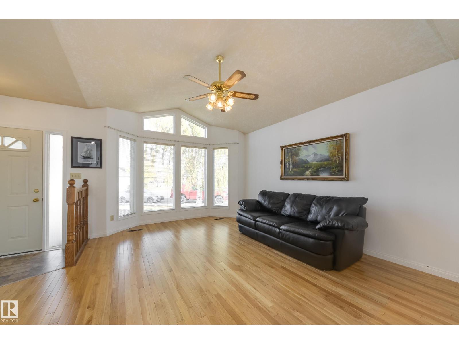 10315 154 AV NW