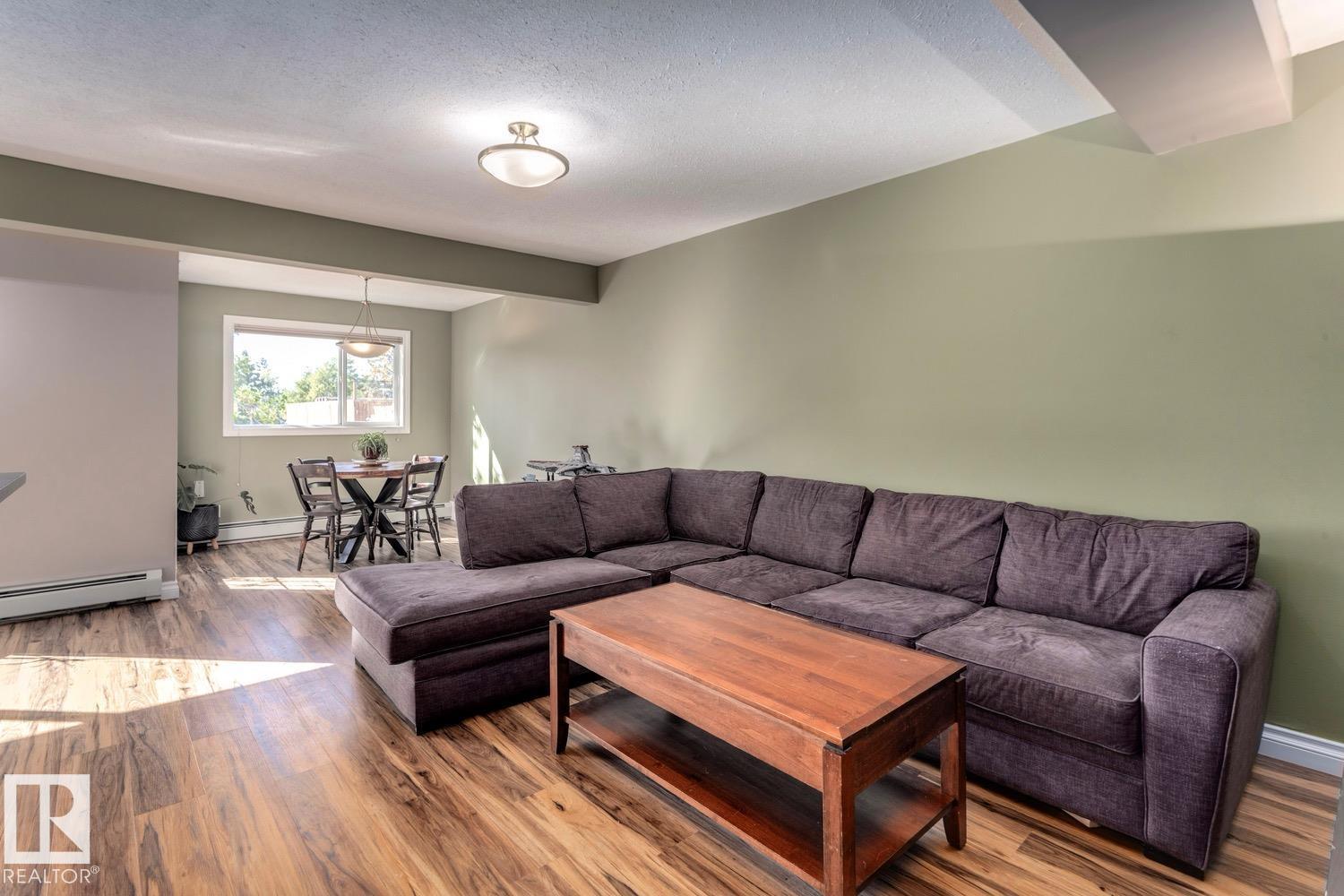#209 11033 127 ST NW