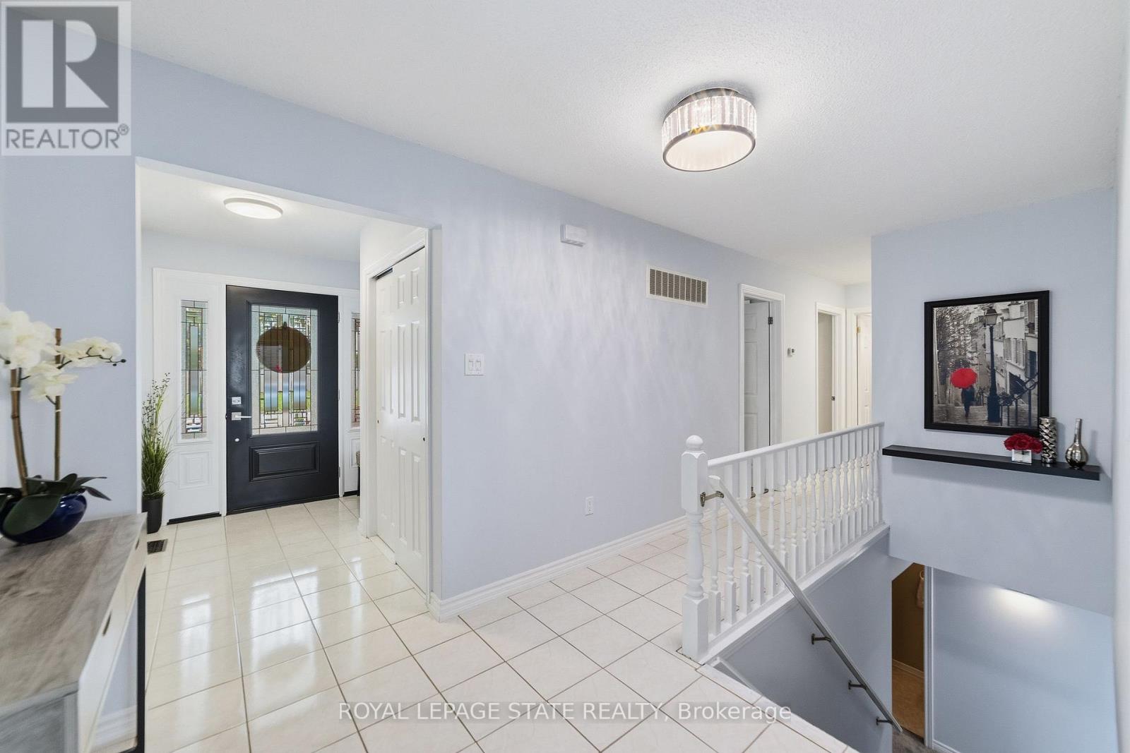 1 BANBURRY CRESCENT