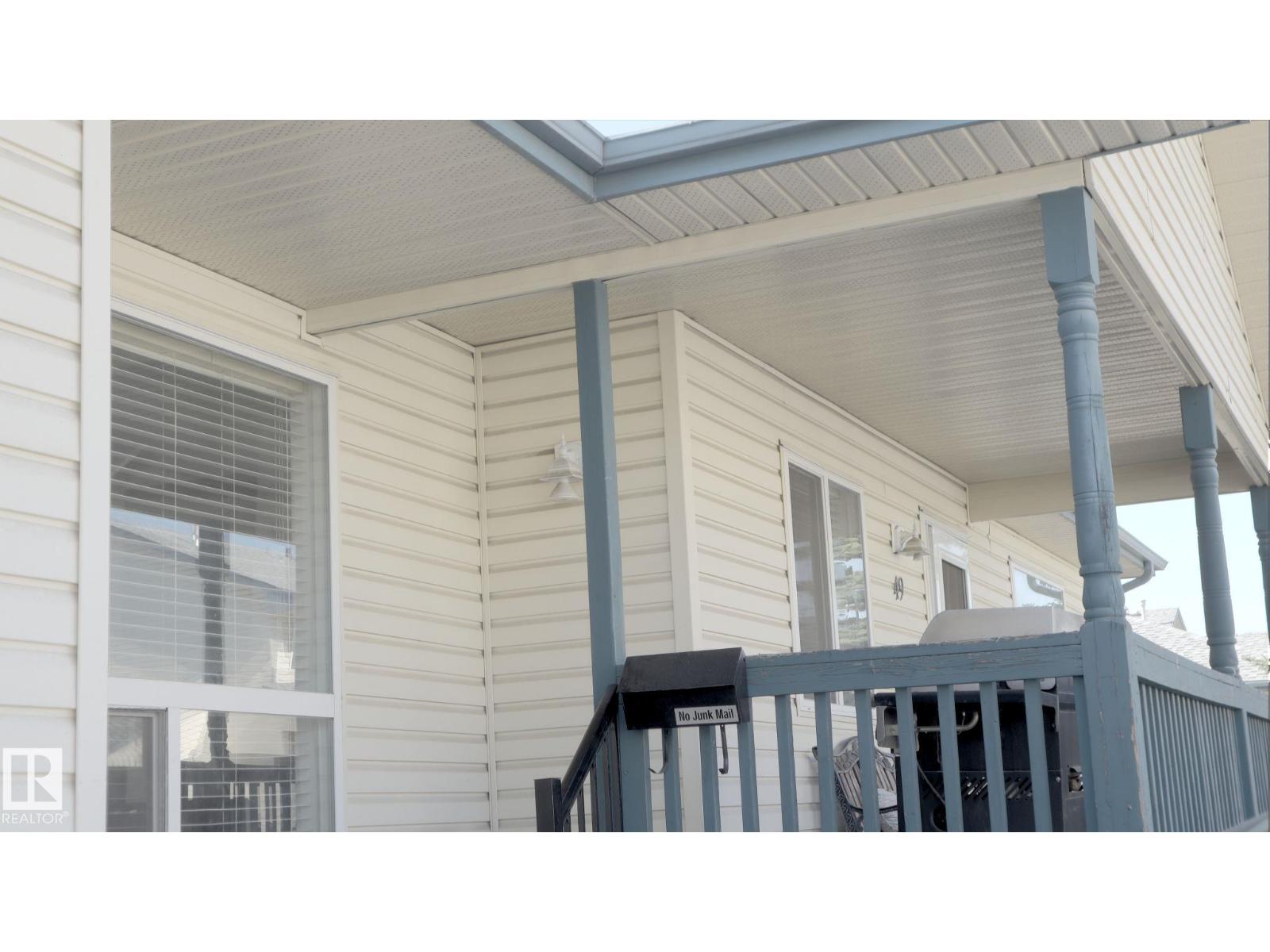 #49 10909 106 ST NW
