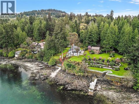 976 Lands End Rd North Saanich BC V8L5L3