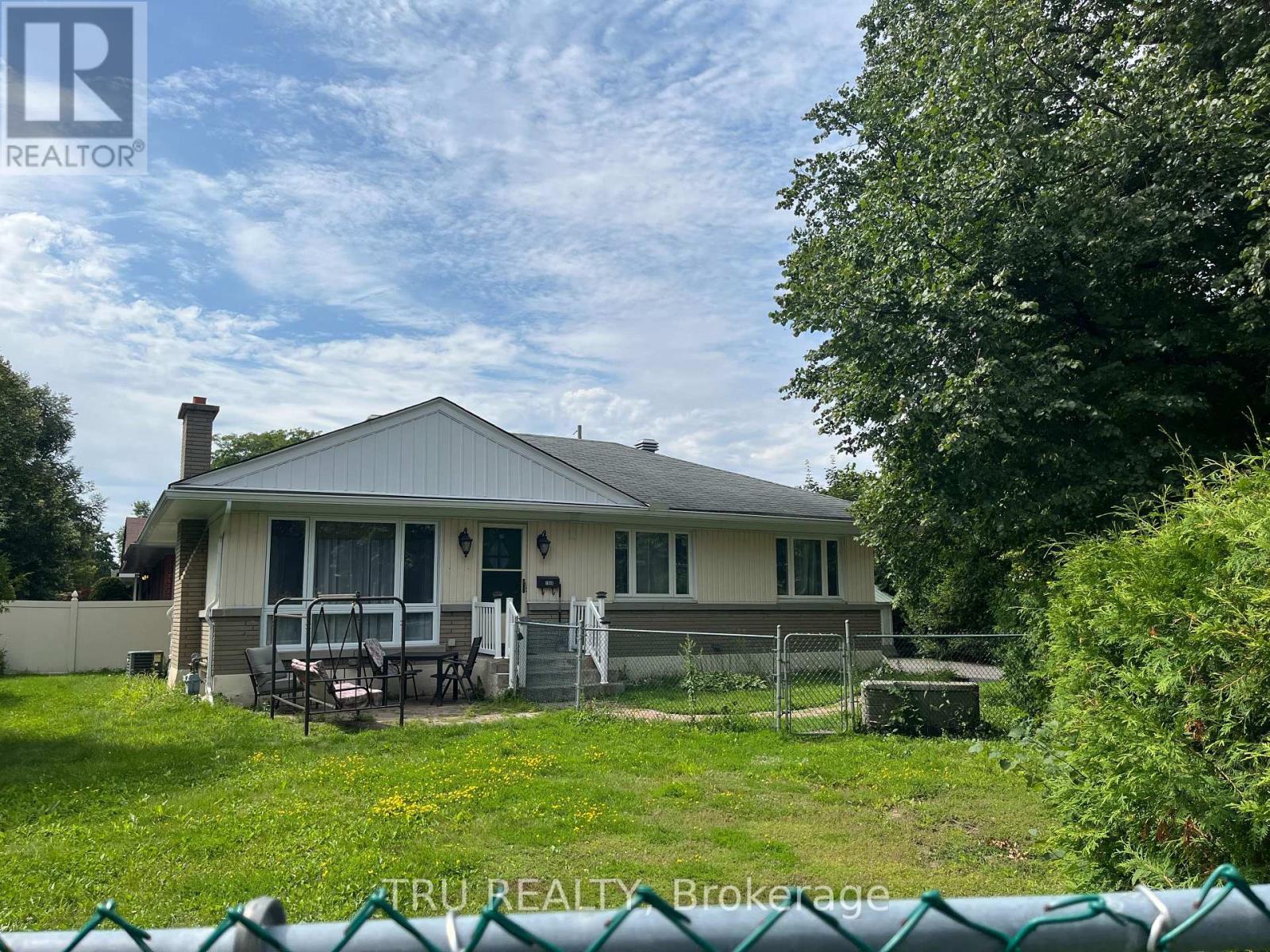 1908 SAUNDERSON DRIVE