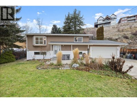 5882 Victoria Street Peachland BC V0X1X4