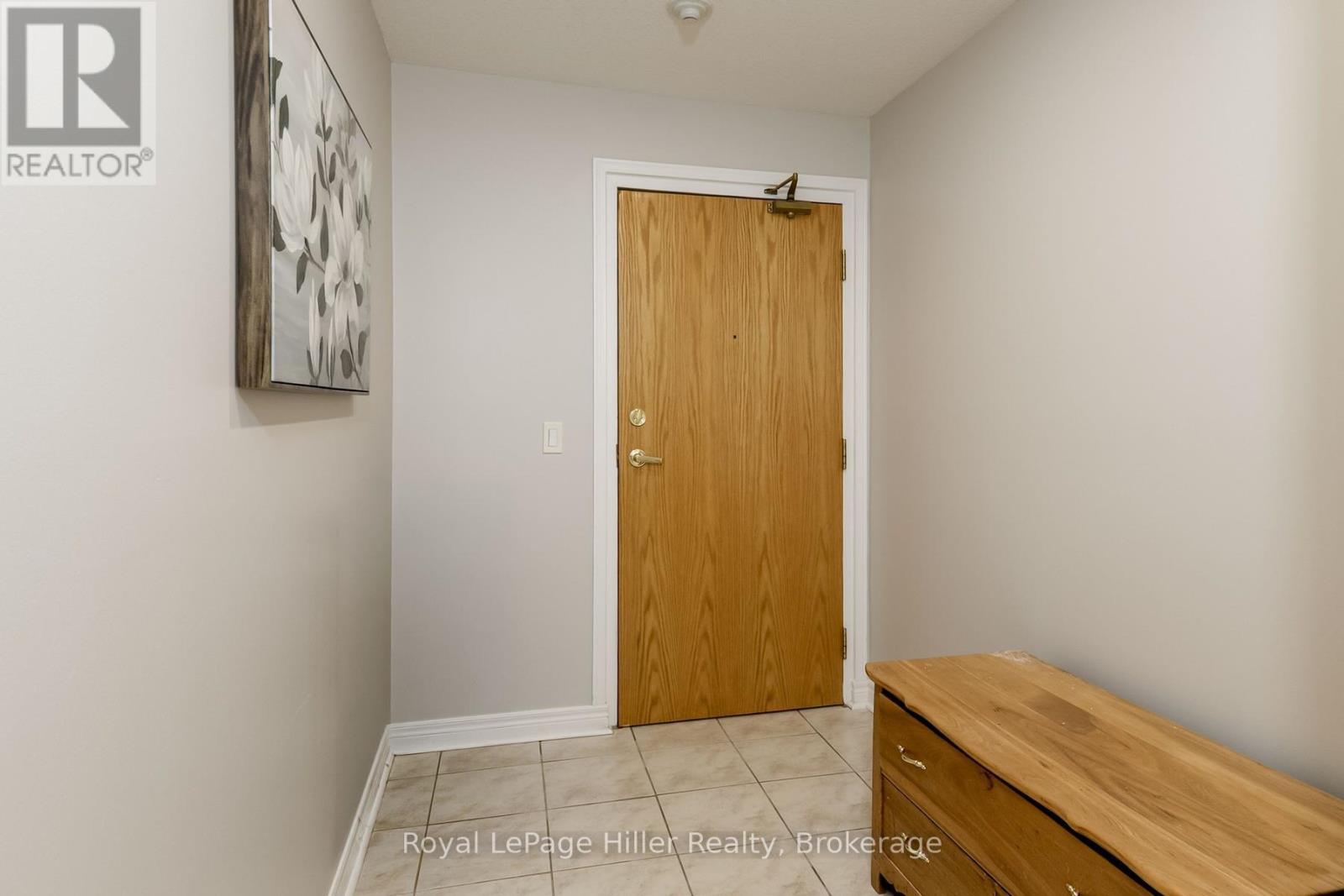 #102 - 160 ROMEO STREET S