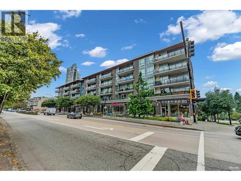 308 177 W 3RD STREET North Vancouver BC V7M0G5