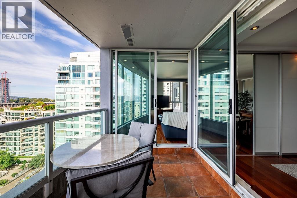 1405 1500 HOWE STREET