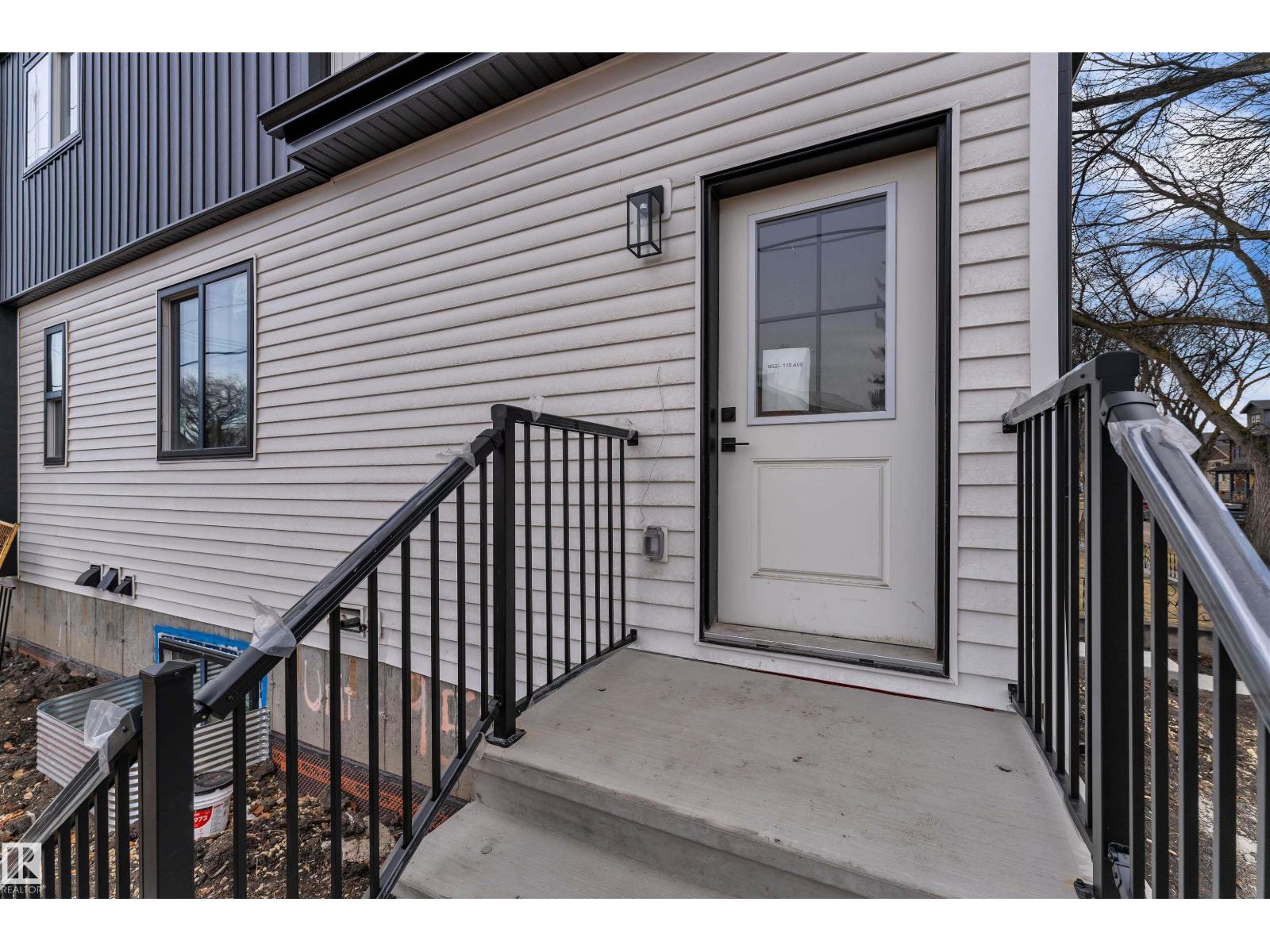 9531/ 9533 115 ave NW